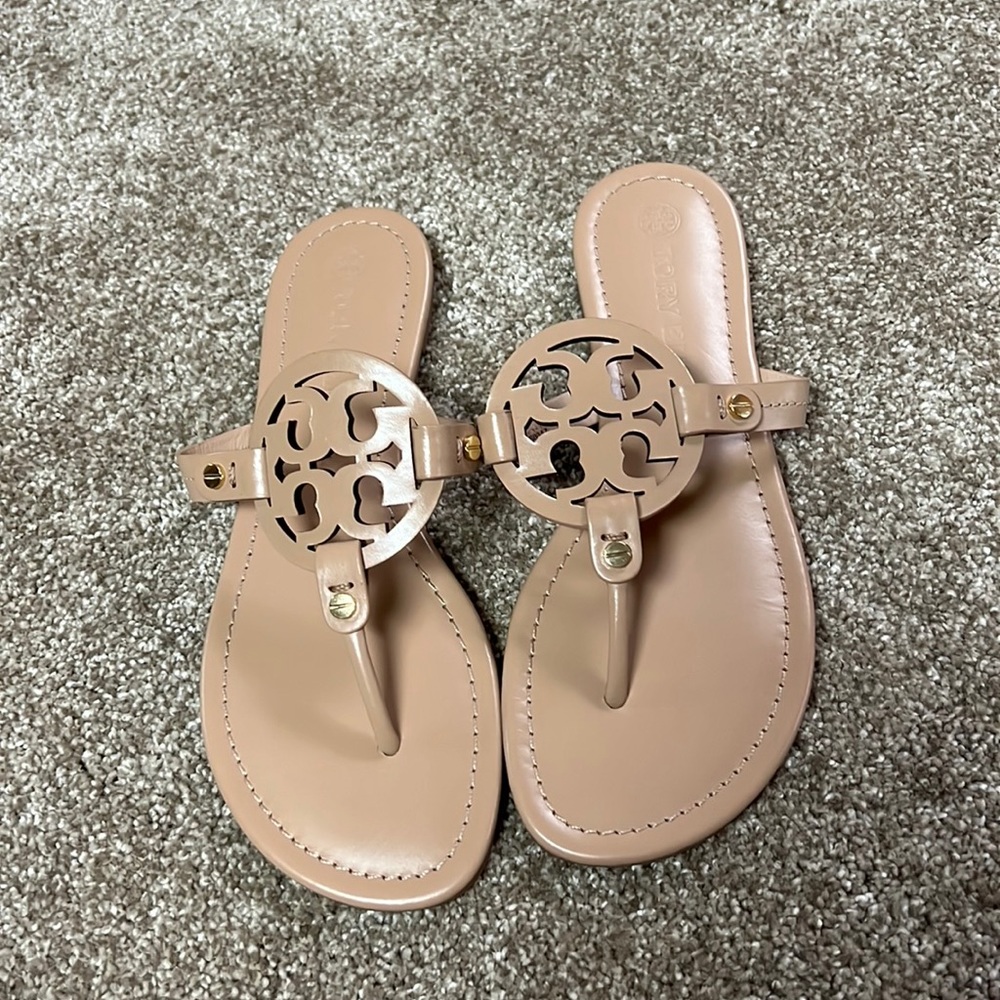 Tory Burch Miller in Light Makeup
